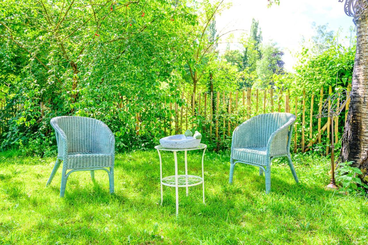 Le Gite Du Jardin Des Secrets Namur Esterno foto